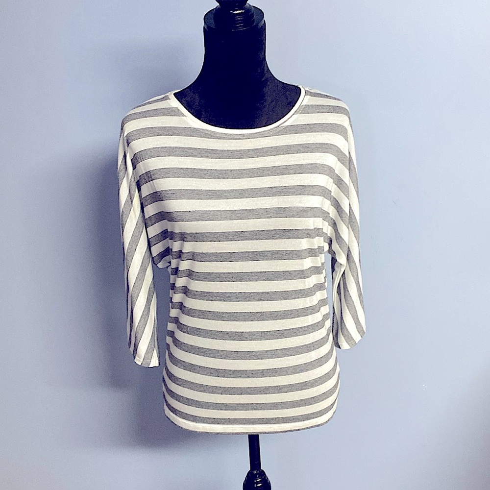 Rachel Zoe black & white stripe summer top.
